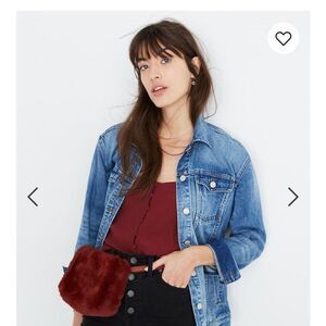 Madewell Simple pouch belt bag in  faux fur